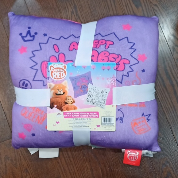 Disney Pixar Turning Red 2 Pack Squishy Pillows Cushions - 'Doodle' - Picture 4 of 9